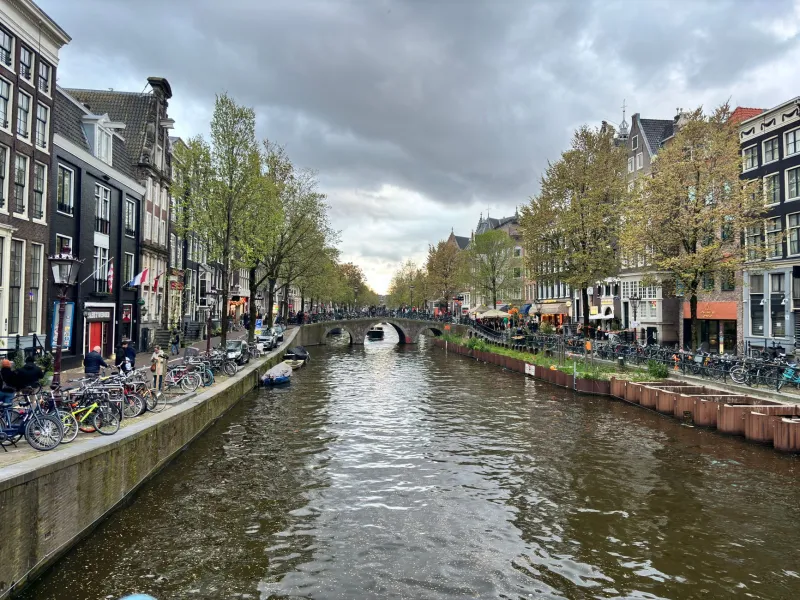Blind voor je eigen stoep: waarom Amsterdammers hun buurt eigenlijk niet kennen